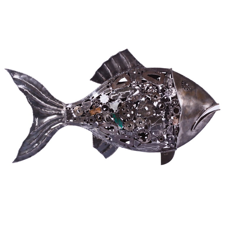 Sculpture de poisson en métal recyclé