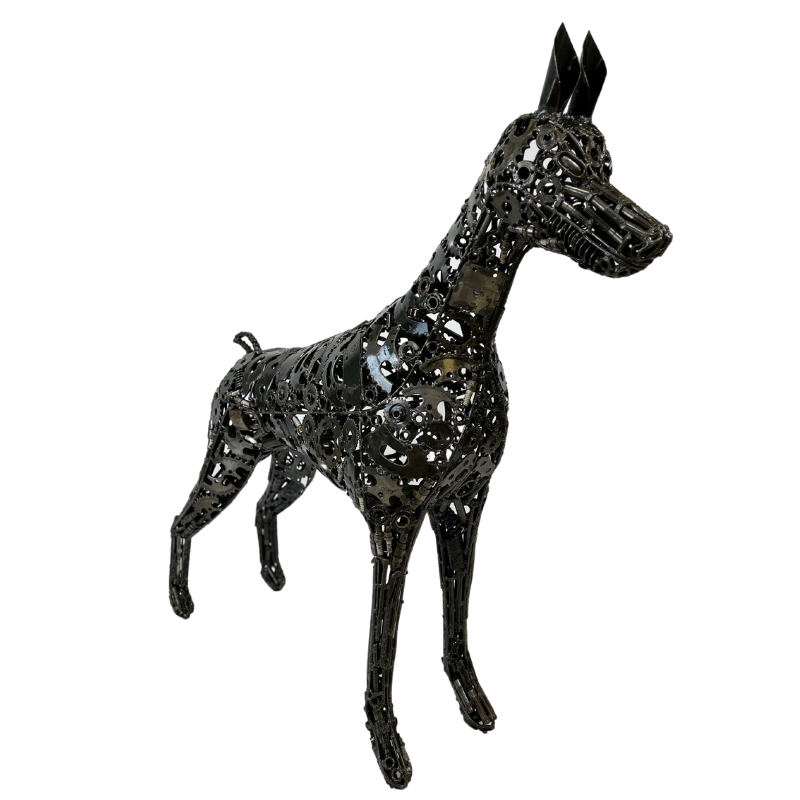 Sculpture de chien en métal